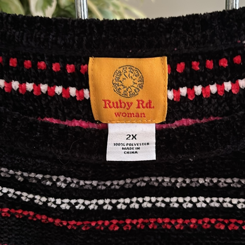 Ruby Rd. Woman’s Sweater - Picture 4 of 11